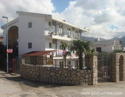 Mimi, Privatunterkunft im Ort &Scaron;u&scaron;anj, Montenegro